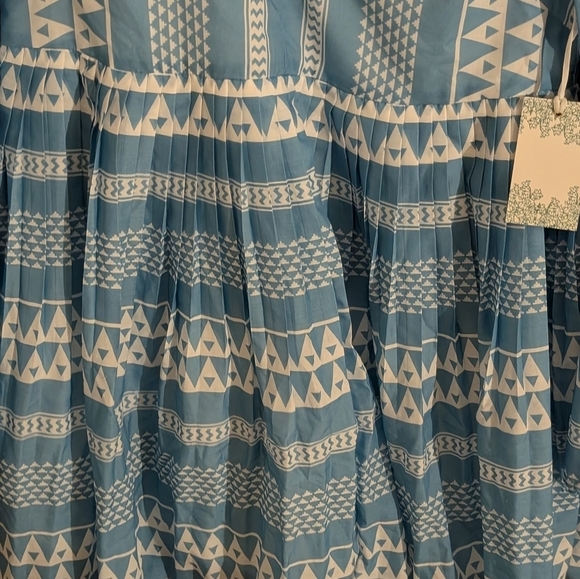 New With Tags HYACINTH HOUSE Blue & White Bell Sleeved Blaine Mini Dress Size XS - Picture 12 of 16